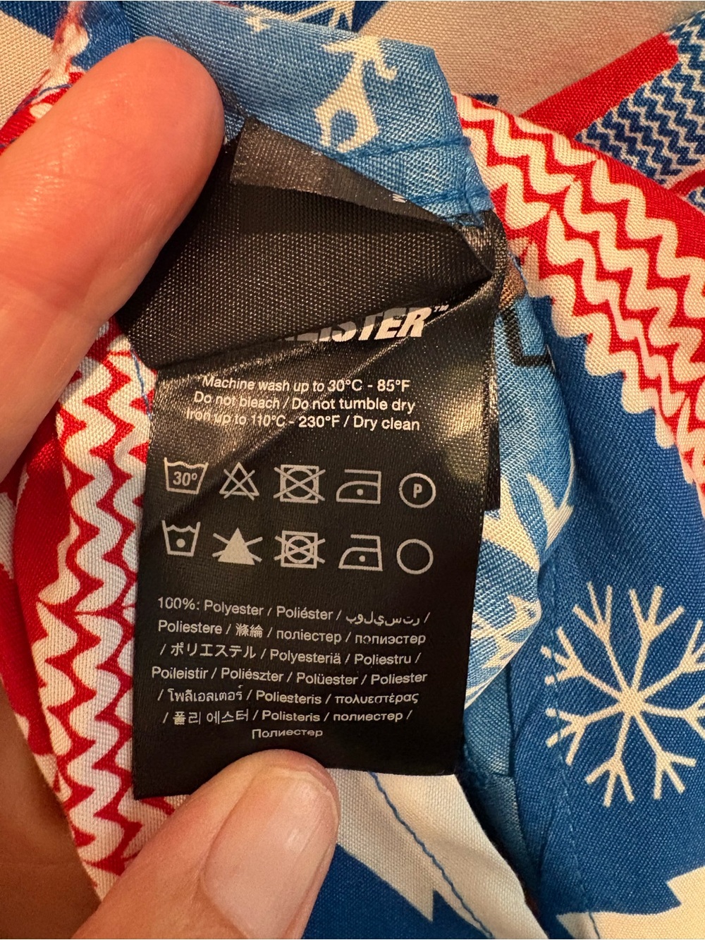 Suitmeister Crappy Christmas South Park Button Up Shirt. Size M - Picture 6 of 6